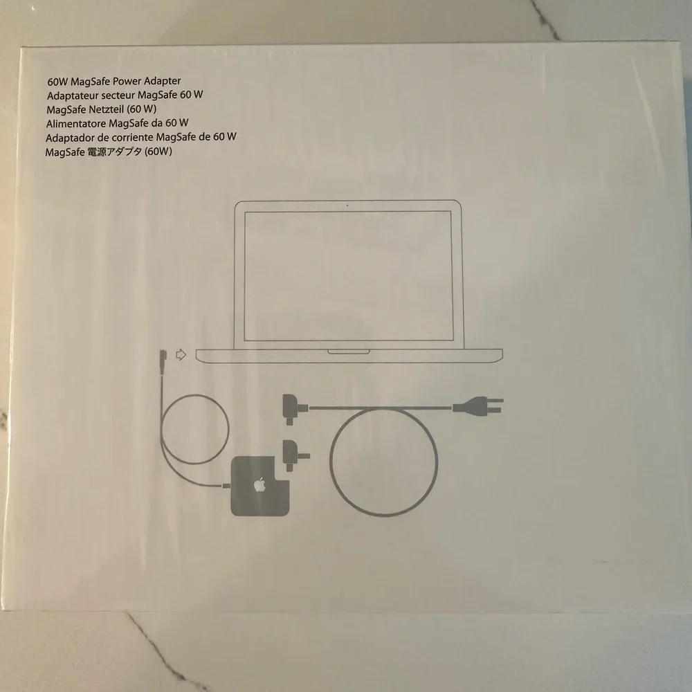 Apple 60W MagSafe Power Adapter